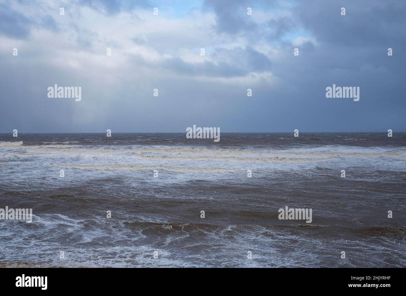 mer d'hiver à sheringham, nord de norfolk, angleterre Banque D'Images