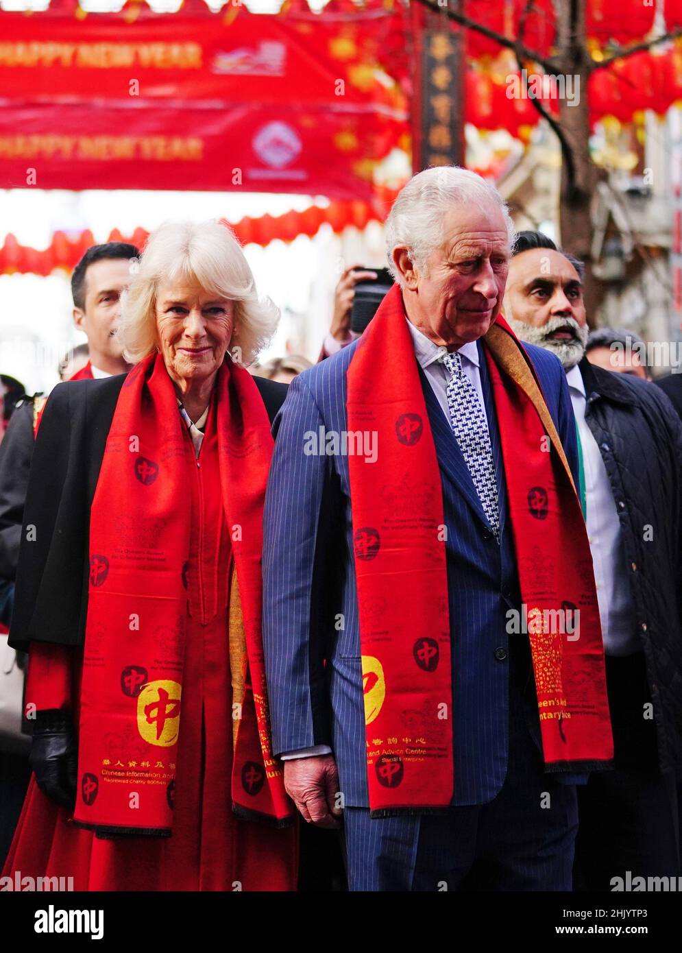 Le prince de Galles et la duchesse de Cornwall dans le quartier chinois de Londres pour célébrer le nouvel an lunaire.Date de la photo: Mardi 1 février 2022. Banque D'Images