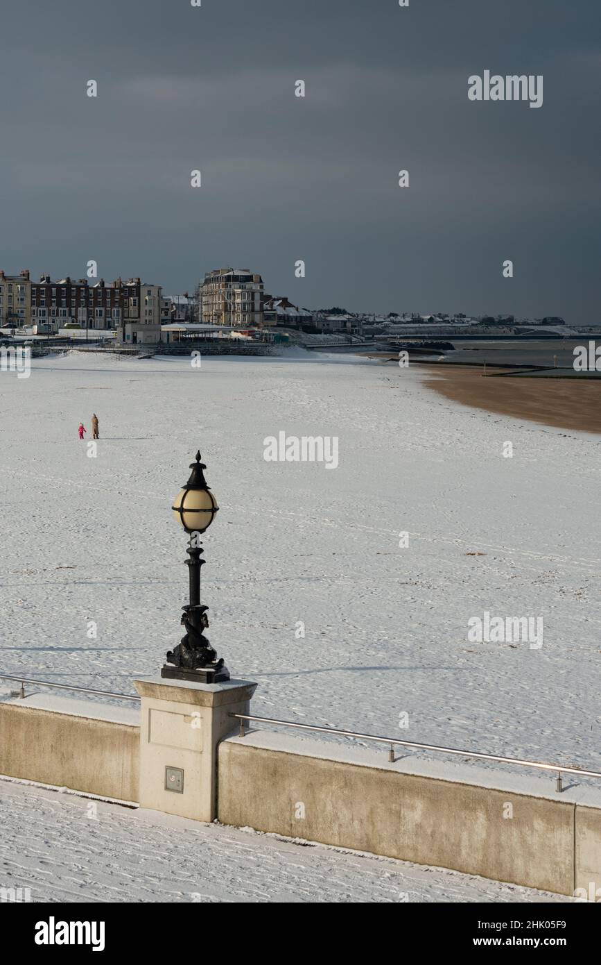 Margate main Sands dans la neige, Margate, Kent Banque D'Images