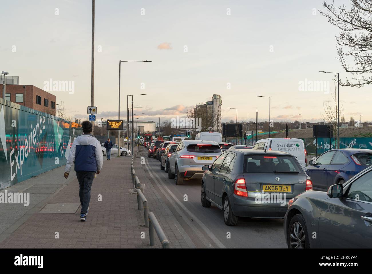 Londres Greenwich Royaume-Uni 1st février 2022 : le tunnel de Blackwell en direction du nord ferme en raison d'un véhicule pris au feu à l'intérieur cet après-midi. Toute la circulation est redirigée vers le sud pendant le resurfaçage. Il devrait rouvrir vers 20 h 00 ce soir.Credit: Xiu Bao/Alamy Live News Banque D'Images