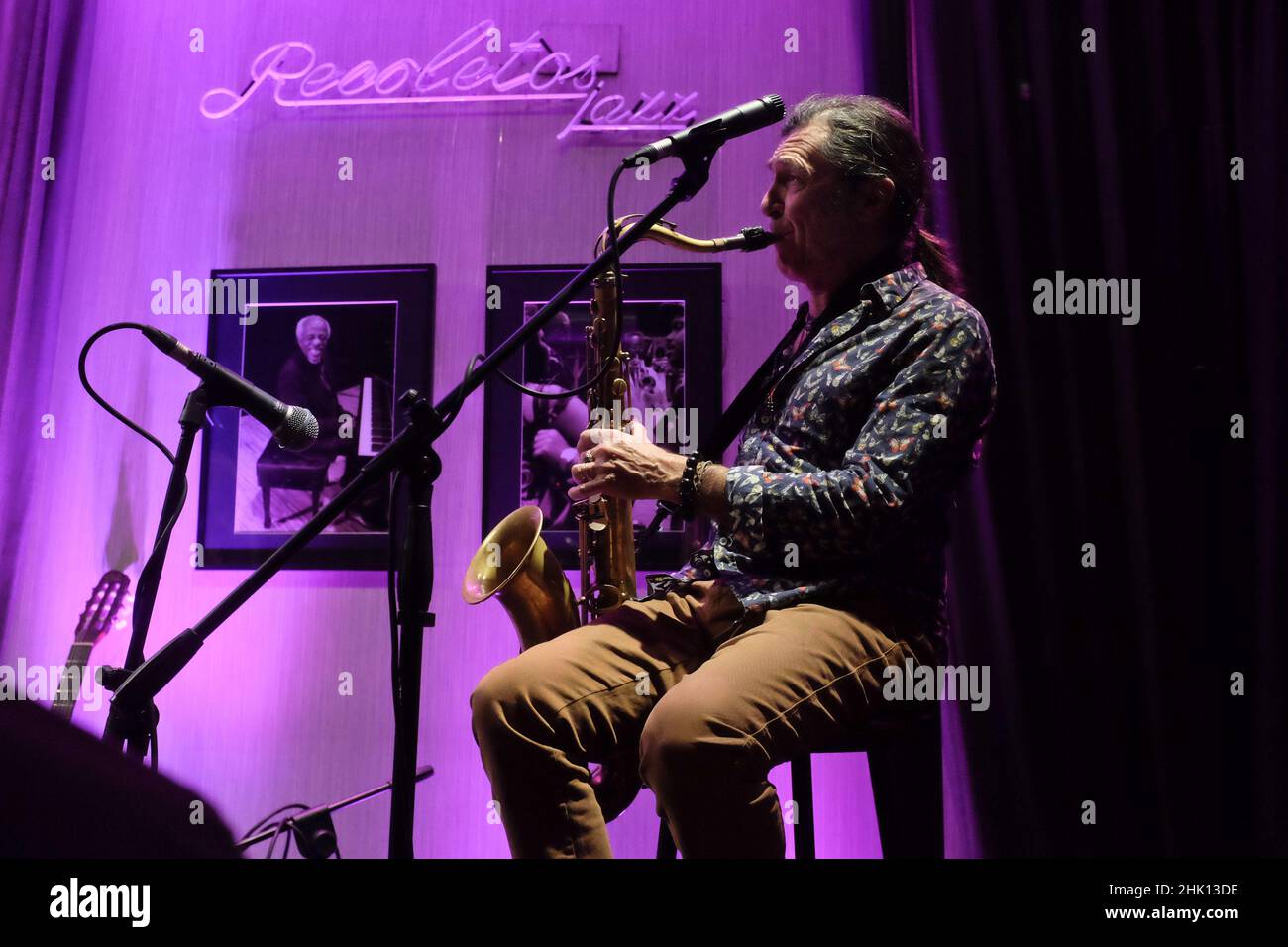 Le musicien de jazz et de flamenco Jorge Pardo, lors d'un spectacle au Recoletos Jazz, le club de jazz de l'AC Hotel Recoletos, à Madrid. Banque D'Images