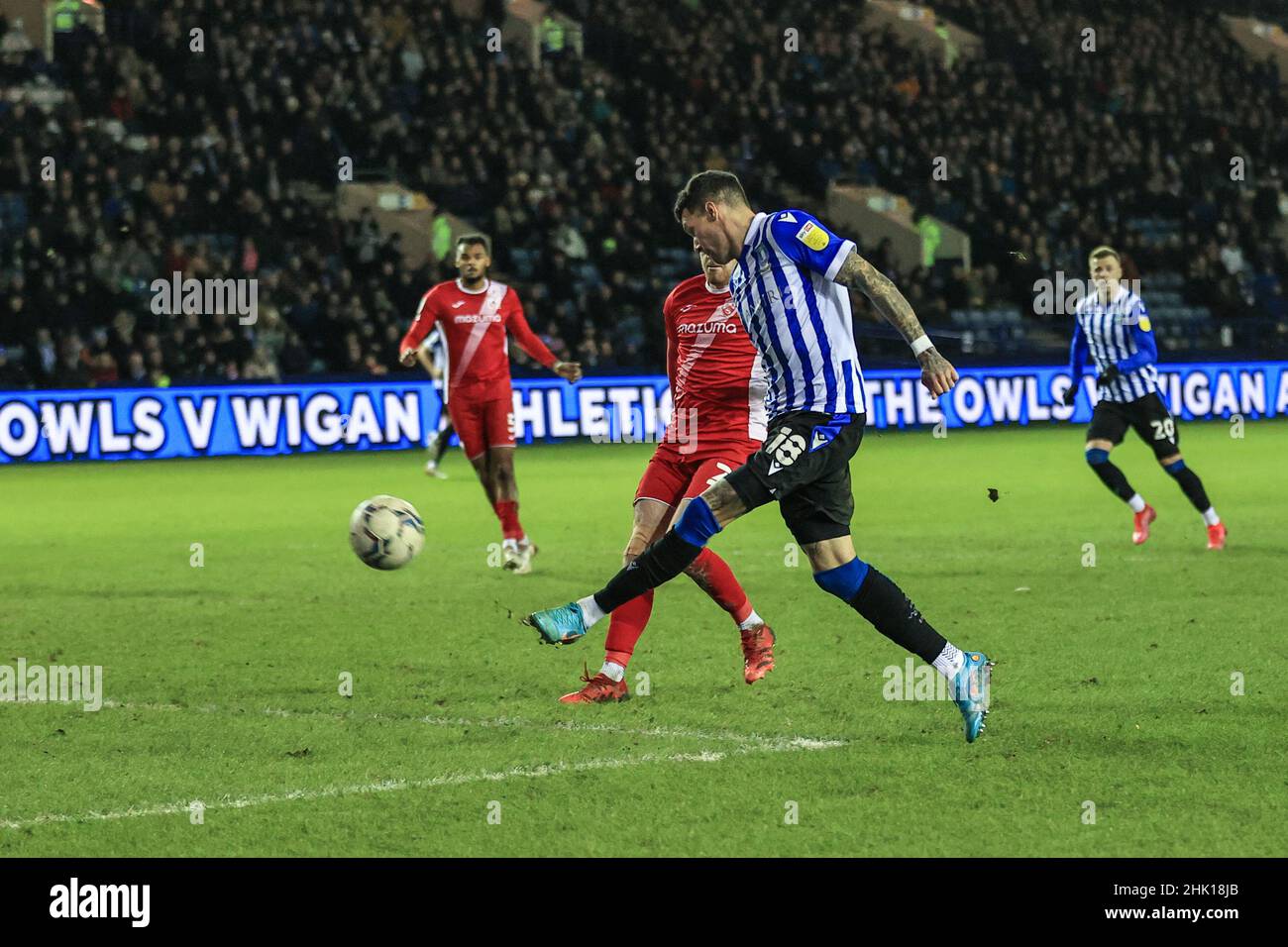 Marvin Johnson #18 des scores de Sheffield mercredi, mais donné de côté Banque D'Images