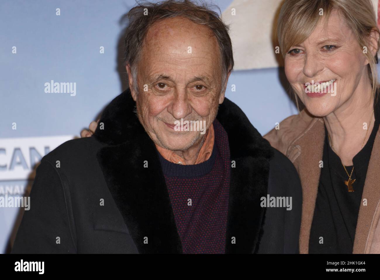Paris, France.31st janvier 2022.L'actrice Chantal Ladesou et son mari Michel Ansault assistent à la première SUPER-HEROS MALGRE LUI de Philippe Lacheau. Banque D'Images