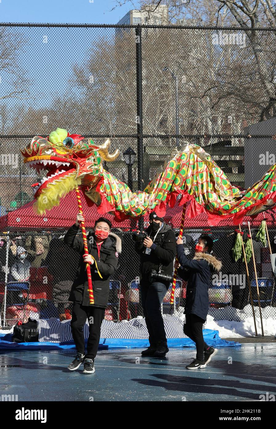 Sara D. Roosevelt Park, New York, États-Unis, le 01 février 2022 - les invités et le maire de New York Eric Adams prononcera des remarques à la cérémonie de Firecracker Lunaire New Years de Better Chinatown USA et au festival culturel Today à New York.Photo: Crédit PHOTO Giada Papini/EuropaNewswire OBLIGATOIRE. Banque D'Images