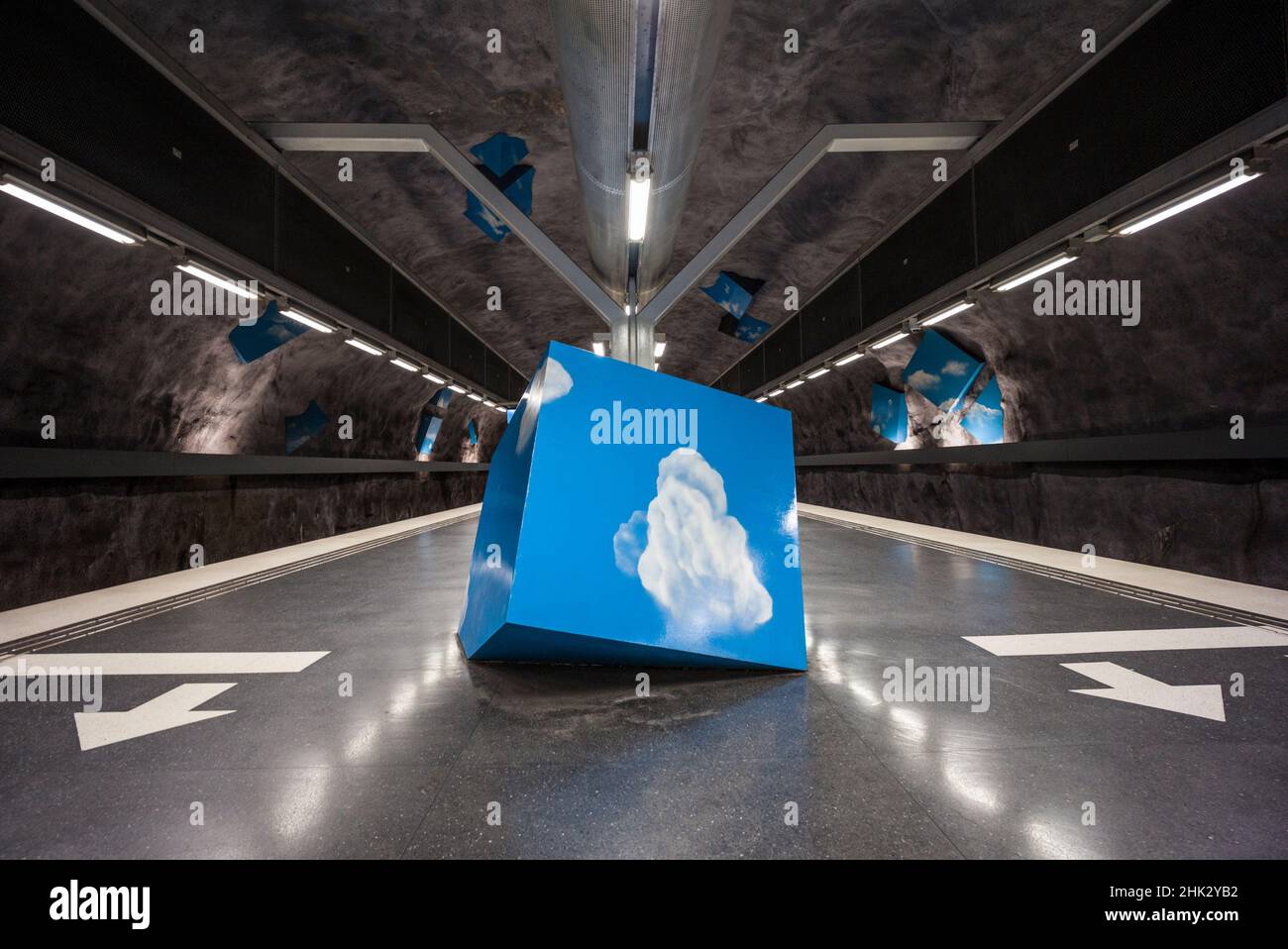 Suède, Stockholm, métro de Stockholm, station Solna Strand (usage éditorial uniquement) Banque D'Images