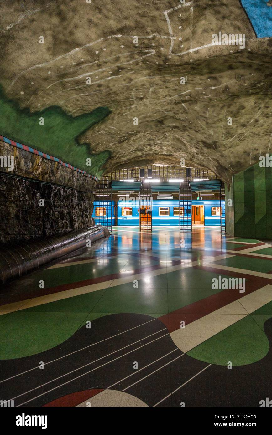 Suède, Stockholm, métro de Stockholm, Station Kungstradgarden (usage éditorial uniquement) Banque D'Images