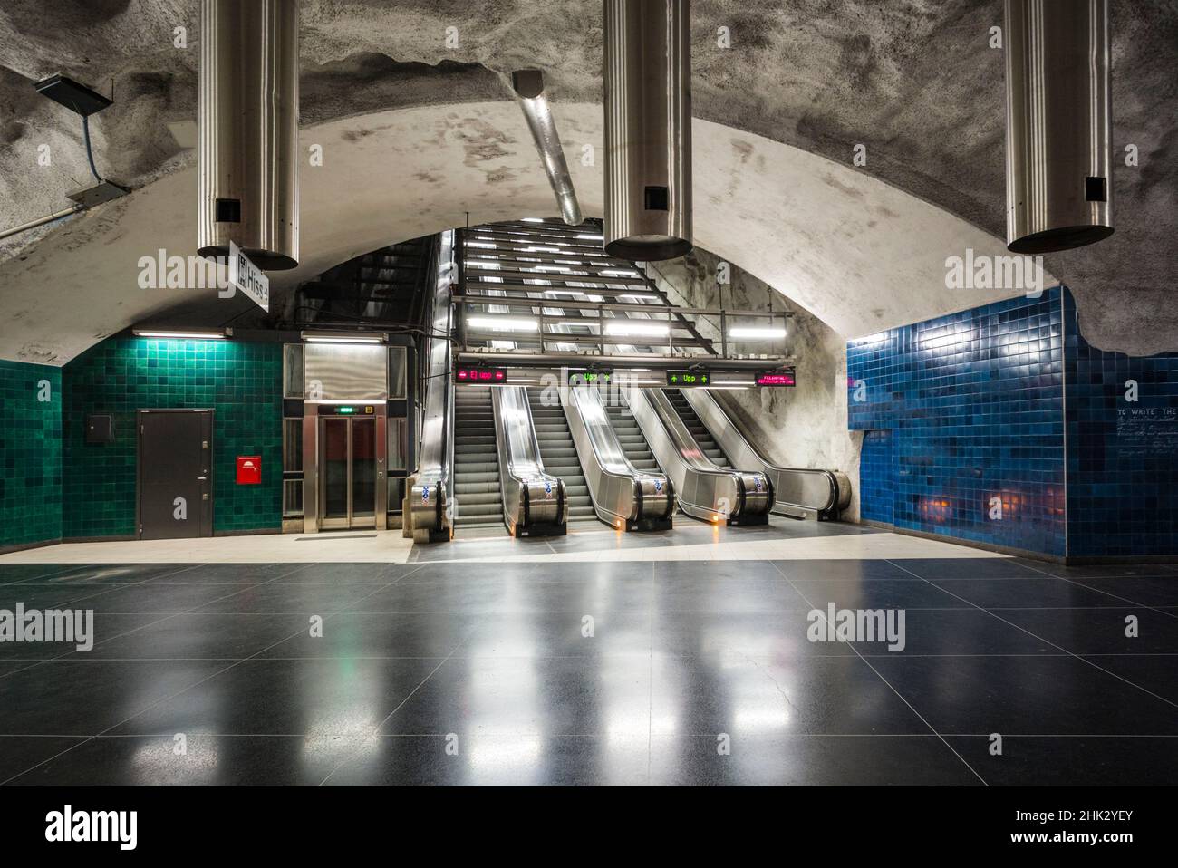 Suède, Stockholm, métro de Stockholm, station Universitetet (usage éditorial uniquement) Banque D'Images