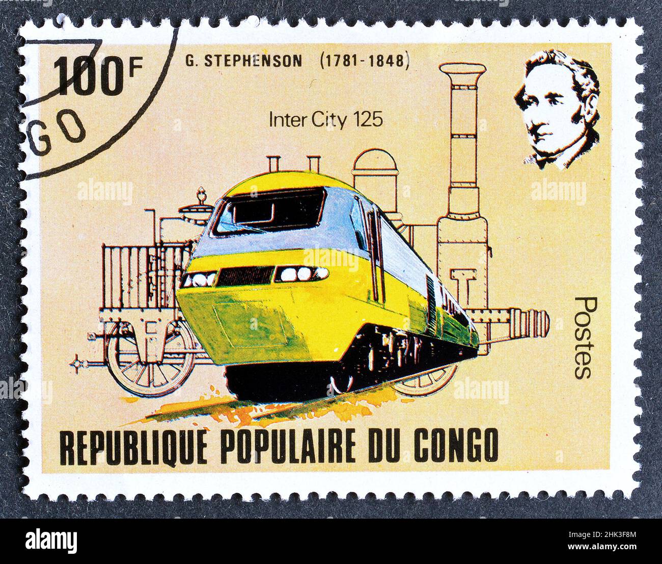 Timbre-poste annulé imprimé par le Congo, qui montre train Intercity 125, 200th anniversaire de George Stephenson (1781-1848), vers 1981. Banque D'Images