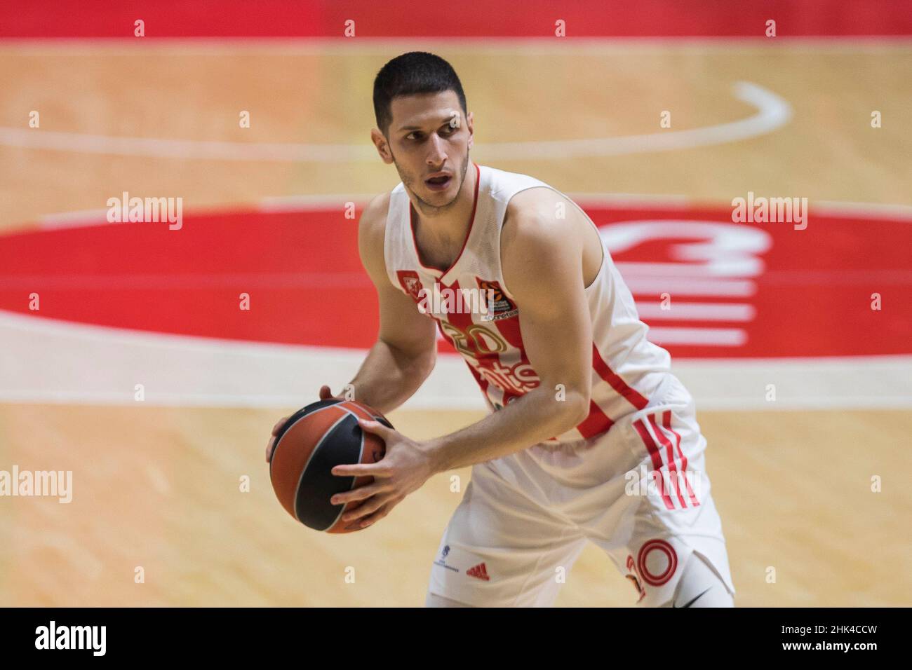 Belgrade, Serbie, le 1st février 2022.Nikola Ivanovic de Crvena Zvezda mts Belgrade réagit lors du match Euroligue de Turkish Airlines entre Crvena Zvezda mts Belgrade et AX Armani Exchange Milan à Belgrade, Serbie.1 février 2022.Crédit : Nikola Krstic/Alay Banque D'Images