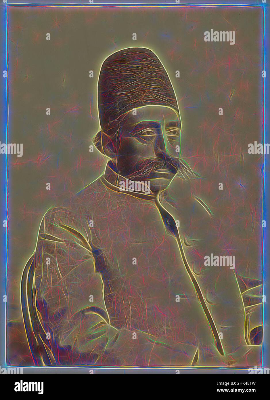 Inspiré par le Studio Portrait de Mozaffar al-DIN Shah en tenue informelle, l'une des 274 photographies d'époque, photographie d'argent d'albumine, 1875-1925, Qentra, période de Qentra, 9 3/16 x 6 1/2 po, 23,3 x 16,5 cm, court, chapeau, Iran, Moyen-Orient, Moustache, Perse, photographie, portrait, Qentra, Royal, figure assise, réimaginé par Artotop. L'art classique réinventé avec une touche moderne. Conception de lumière chaleureuse et gaie, de luminosité et de rayonnement de lumière. La photographie s'inspire du surréalisme et du futurisme, embrassant l'énergie dynamique de la technologie moderne, du mouvement, de la vitesse et révolutionne la culture Banque D'Images