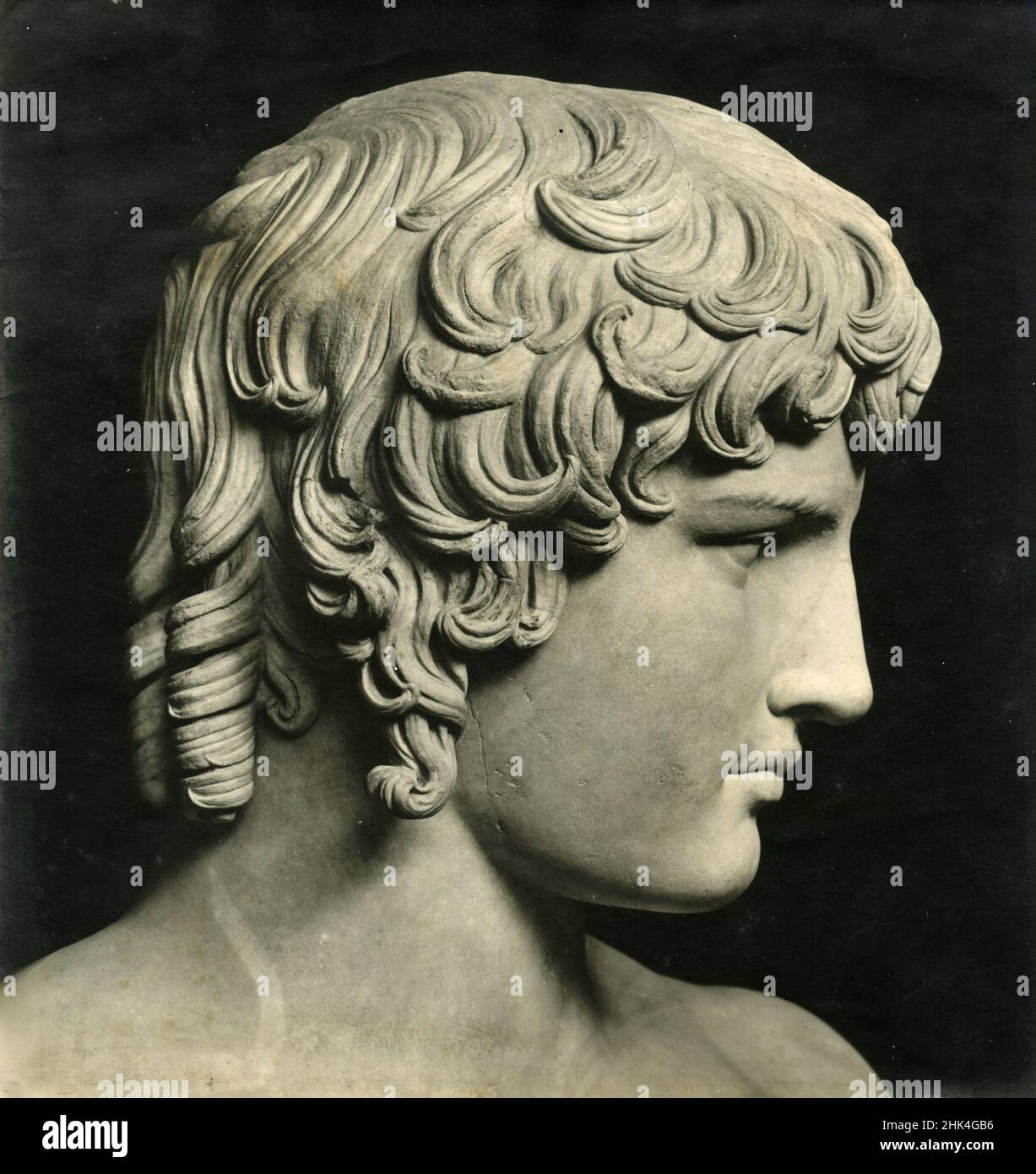 Antinous, détail de la tête de la Sculpture de marbre grec antique, Italie 1920s Banque D'Images