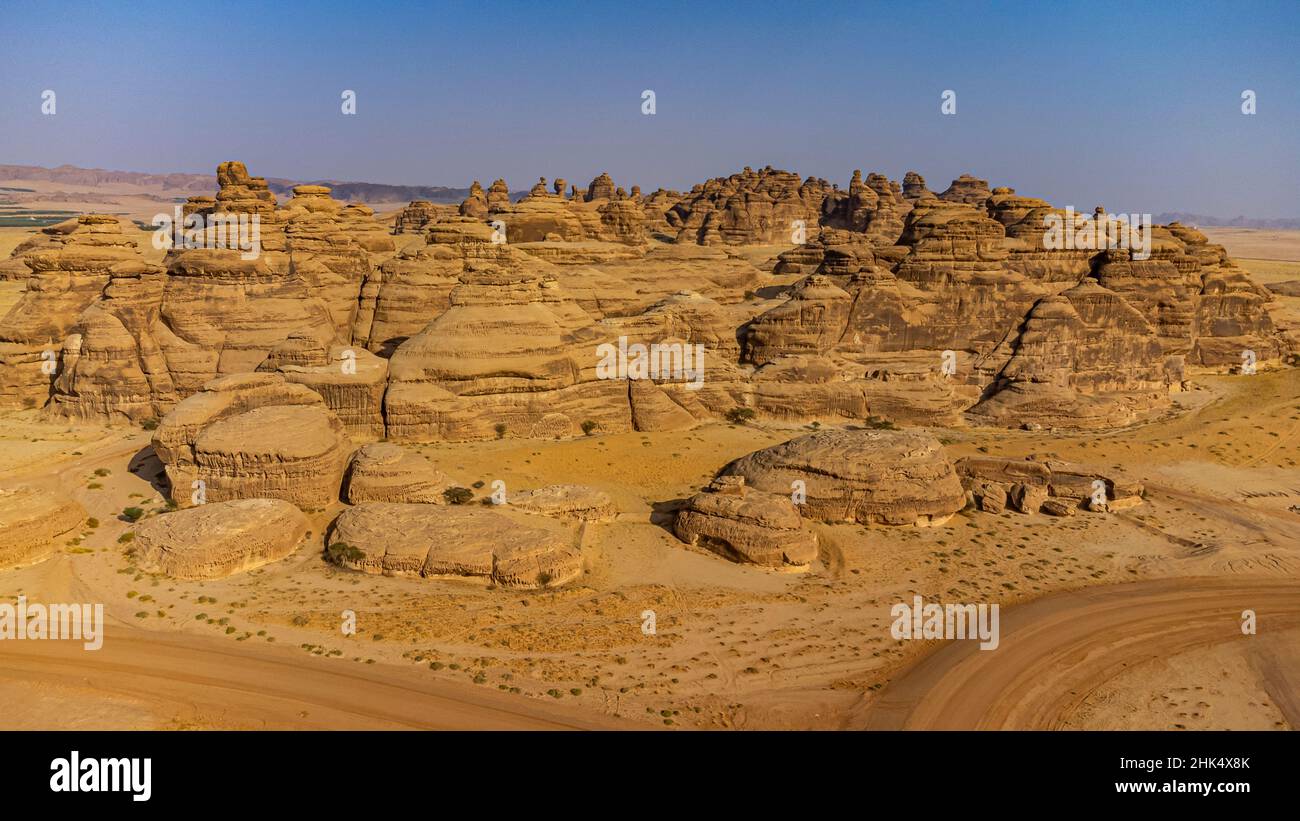 Antenne des tombes rocheuses, Madain Saleh (Hegra) (Al Hijr), site du patrimoine mondial de l'UNESCO, Al Ula, Royaume d'Arabie Saoudite, Moyen-Orient Banque D'Images