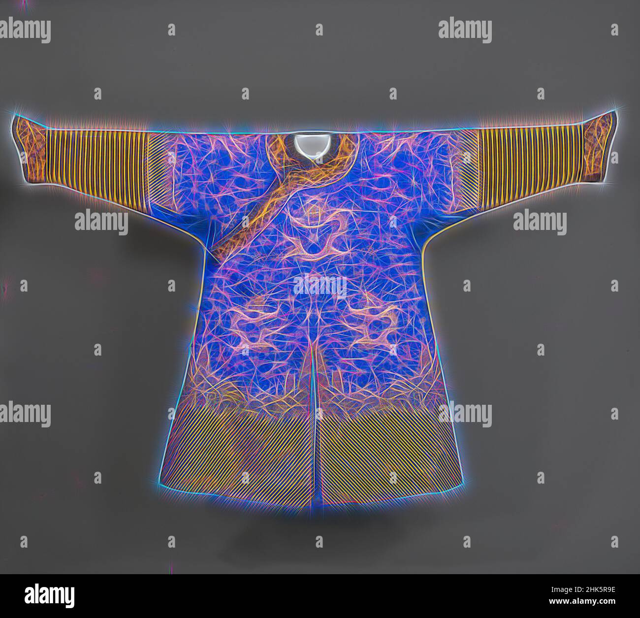 Inspiré par Manchu Man's Semiformal court Robe, chinois, dynastie Qing, 1644–1911, période Guangxu, 1875–1908, fin du 19th siècle, soie brodée avec soie et fils métalliques, Chine, Asie, Costume et habillement, textiles, col à ourlet : 53 9/16 po (136 cm, repensé par Artotop. L'art classique réinventé avec une touche moderne. Conception de lumière chaleureuse et gaie, de luminosité et de rayonnement de lumière. La photographie s'inspire du surréalisme et du futurisme, embrassant l'énergie dynamique de la technologie moderne, du mouvement, de la vitesse et révolutionne la culture Banque D'Images