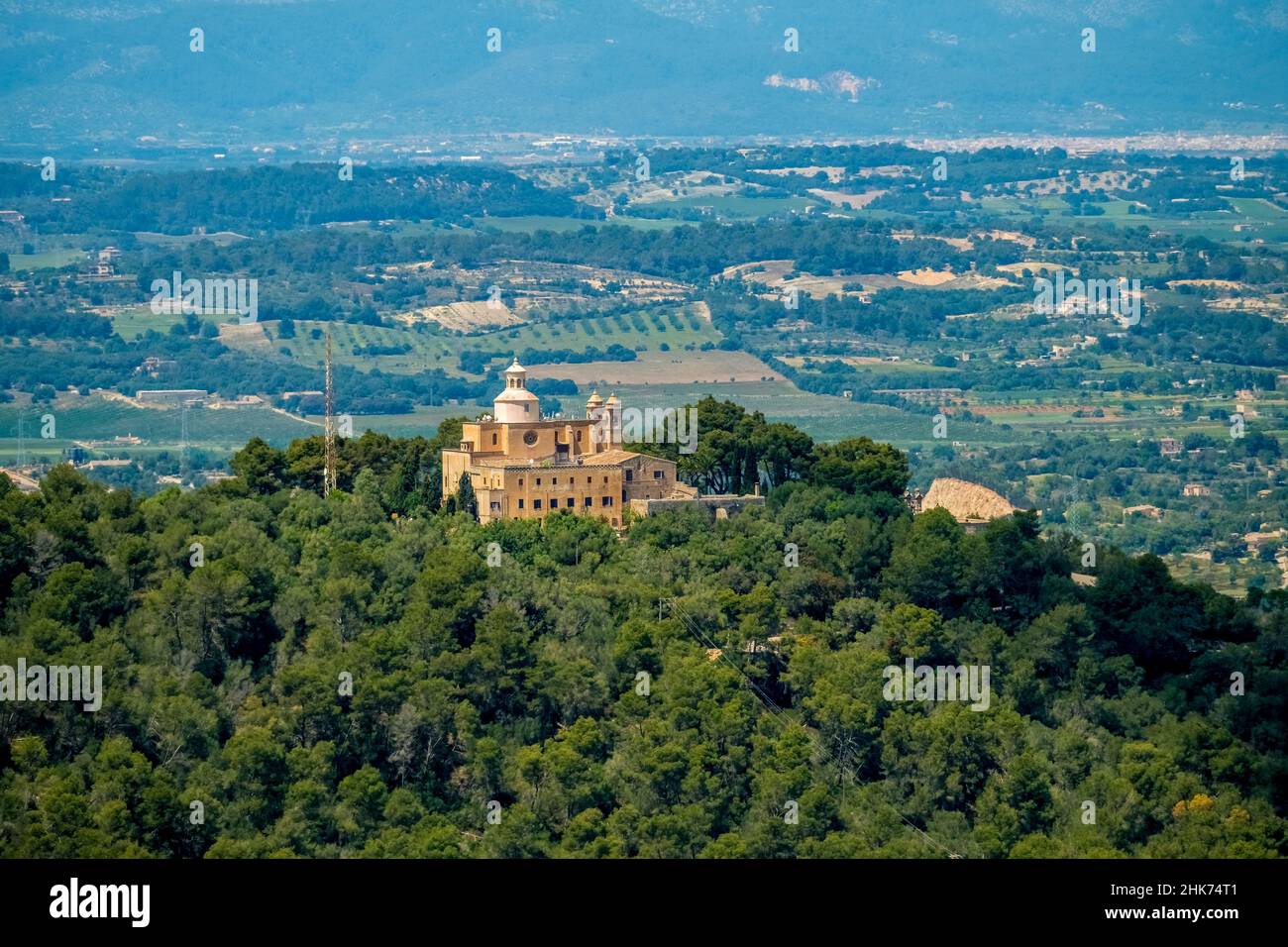 Vue aérienne, Monastère Santuari de Bonany sur le Puig de Bonany, Pétra, Europe, Iles Baléares, Espagne,ES, Sanctuaire, Chapelle, Église, Monastère,MAL Banque D'Images