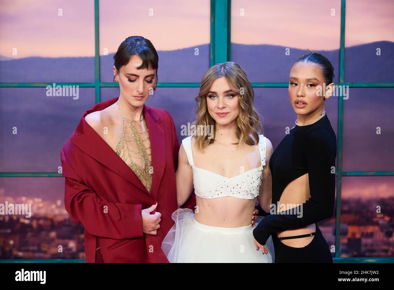 2 février 2022, Madrid, Madrid, Espagne: Clara Galle,Emiio Lazo, Natalia Azahara assiste à â€˜A traves de mi ventana (par ma fenêtre)â€™ première au Callao Cinema le 2 février 2022 à Madrid, Espagne (Credit image: © Jack Abuin/ZUMA Press Wire) Banque D'Images