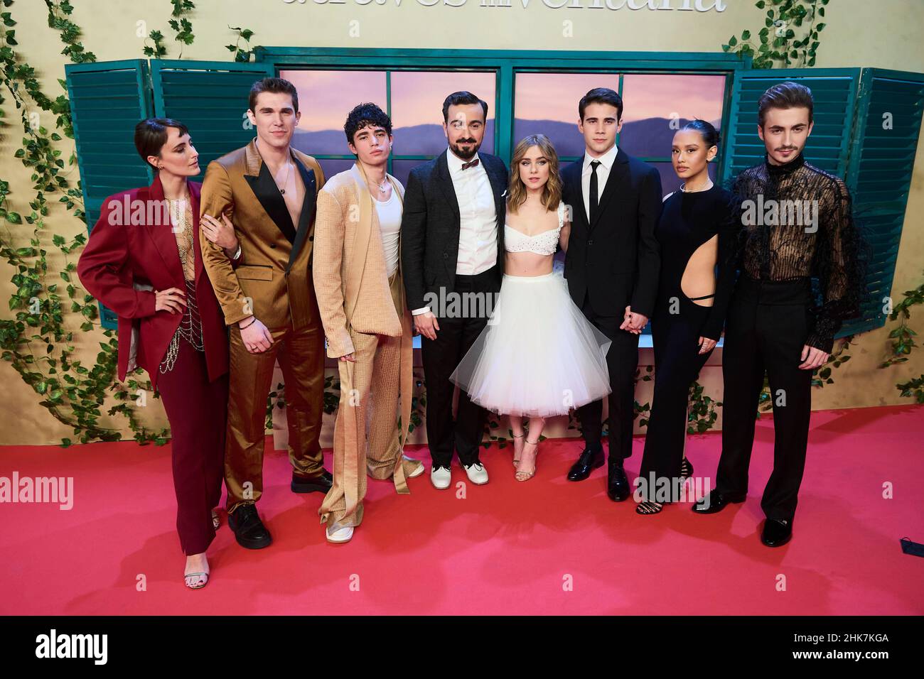 Madrid.Espagne.20220202, Emilia Lazo, Eric Maspi, Julio Pena, Hugo Arbues,Guillermo Lasheras, Clara Galle, Natalia Azahara assiste à la première de «A traves de mi ventana (par ma fenêtre)» au cinéma Callao le 2 février 2022 à Madrid, Espagne Banque D'Images