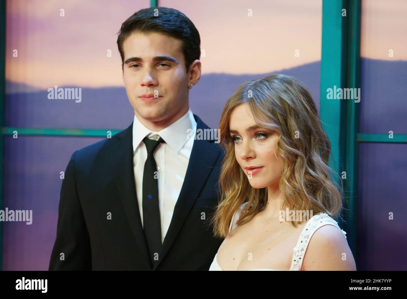 Madrid, Espagne.02nd févr. 2022.Julio Peña et Clara Galle assiste à la première de 'Through Your Windows' (A Traves de Tu ventana) au Callao Cinema.Crédit : SOPA Images Limited/Alamy Live News Banque D'Images