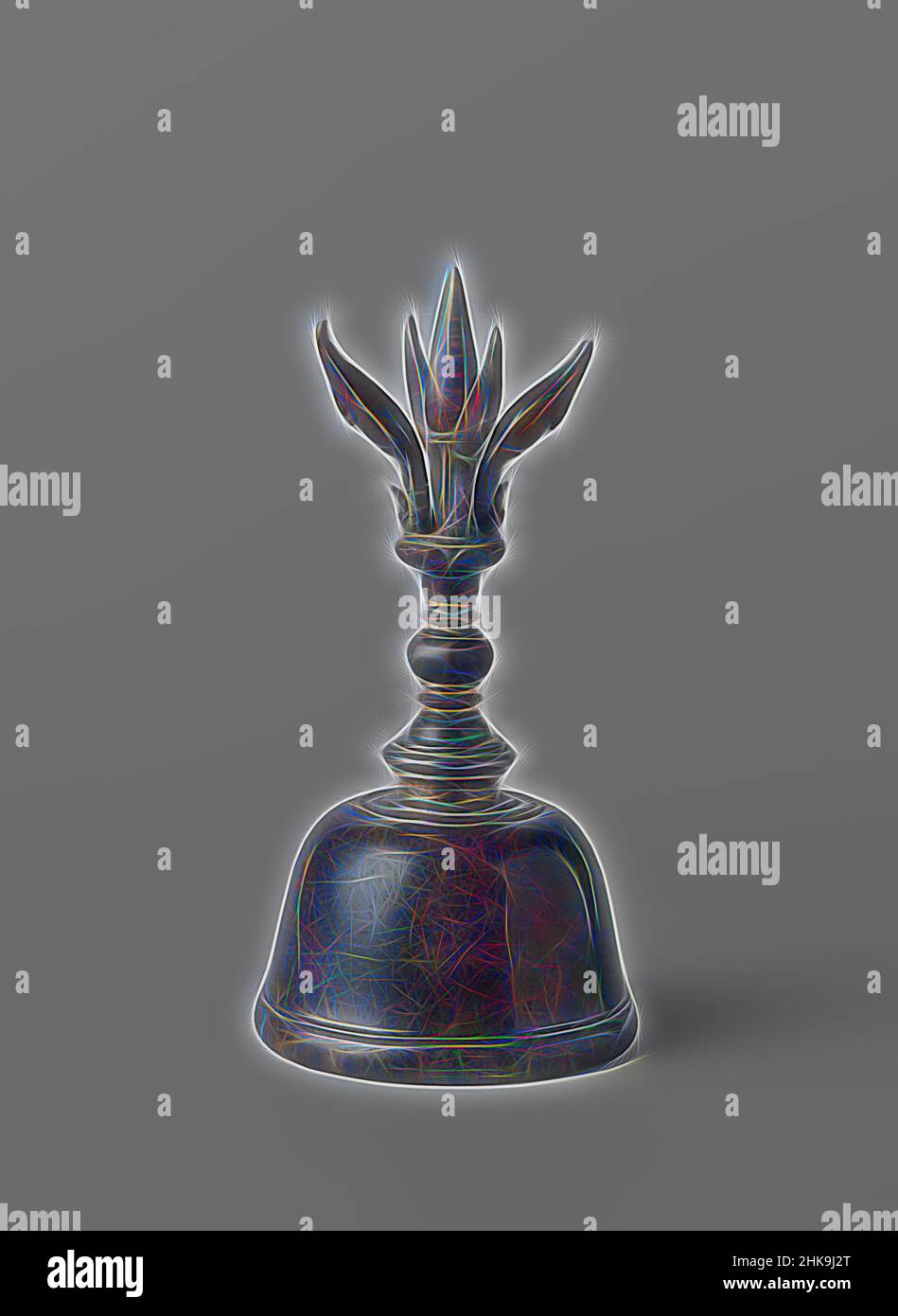 Inspiré par Ghanta, sculpture en bronze d'une cloche avec poignée articulée et le dessus formé d'un coussin de lotus sur lequel est un wajra à cinq pointes., brazier:, Oost-Java, 900 - 1600, bronze (métal), Hauteur 18,5 cm × diamètre 9,3 cm, repensé par Artotop. L'art classique réinventé avec une touche moderne. Conception de lumière chaleureuse et gaie, de luminosité et de rayonnement de lumière. La photographie s'inspire du surréalisme et du futurisme, embrassant l'énergie dynamique de la technologie moderne, du mouvement, de la vitesse et révolutionne la culture Banque D'Images
