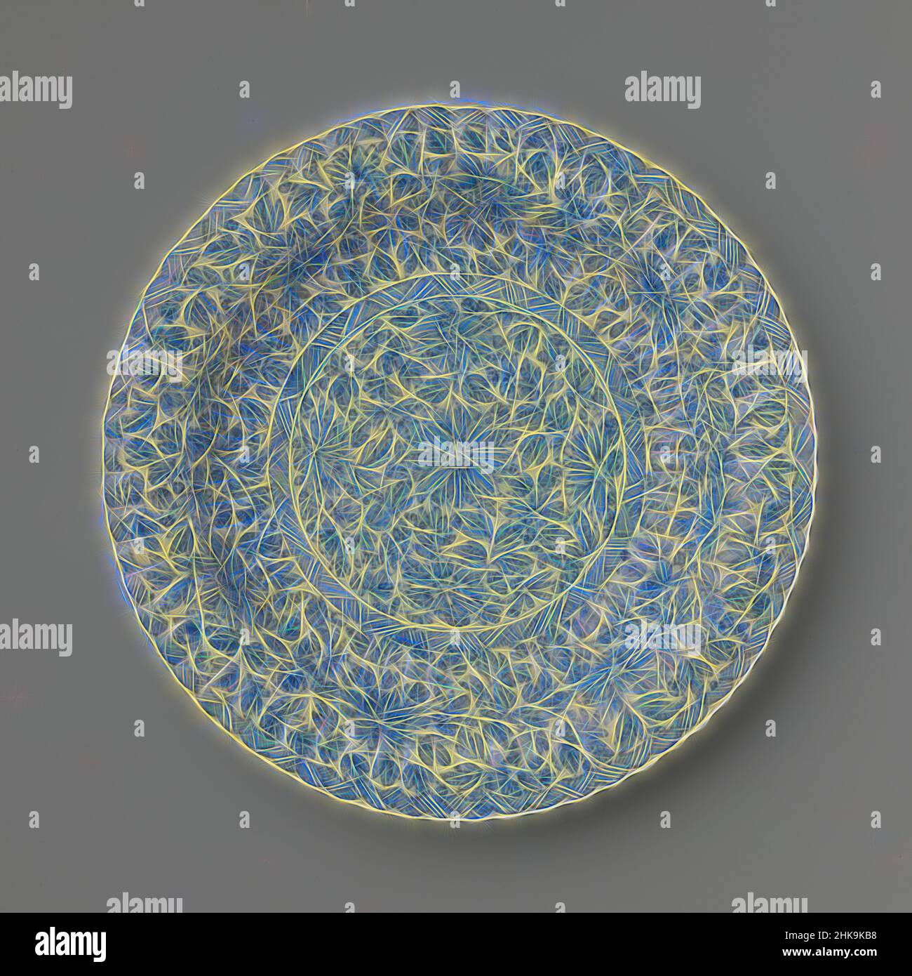 Inspirée par une assiette à bords cannelés et à motif fleuri continu, cette assiette en porcelaine à bords cannelés et festonnés est peinte en bleu sous-brillant. Sur l'assiette des tendrils floraux dans un médaillon avec une bande d'éclosion; le mur avec des tendrils floraux et une bande d'éclosion; l'inverse avec quatre, réimaginé par Artotop. L'art classique réinventé avec une touche moderne. Conception de lumière chaleureuse et gaie, de luminosité et de rayonnement de lumière. La photographie s'inspire du surréalisme et du futurisme, embrassant l'énergie dynamique de la technologie moderne, du mouvement, de la vitesse et révolutionne la culture Banque D'Images