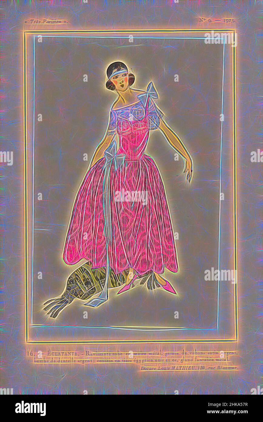 Inspiré par très parisien, 1923, No 9: 16.- ÉCLATANTE. - Ravansante robe en moiré..., robe de 'salle métal', ornée de rubans de satin d'argent et berthe de dentelle d'argent. Coussin de 'tissu égyptien' en noir et or, pampille de 'fantaisie métal'. Tissus de Dorure Louis Mathieu. Imprimé du, repensé par Artotop. L'art classique réinventé avec une touche moderne. Conception de lumière chaleureuse et gaie, de luminosité et de rayonnement de lumière. La photographie s'inspire du surréalisme et du futurisme, embrassant l'énergie dynamique de la technologie moderne, du mouvement, de la vitesse et révolutionne la culture Banque D'Images