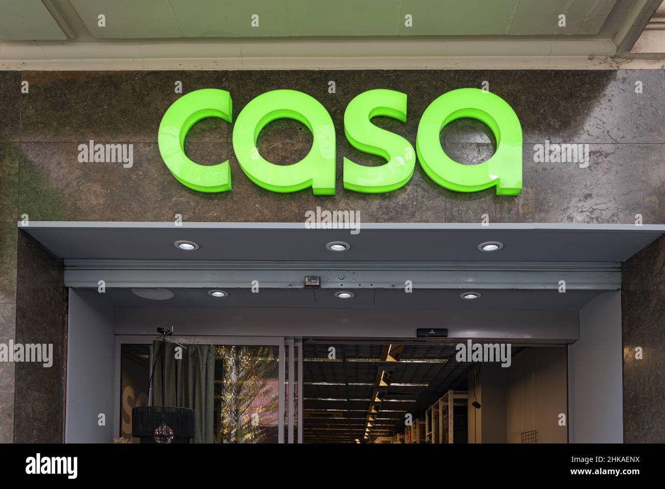 VALENCIA, ESPAGNE - 02 FÉVRIER 2022 : Casa est une marque belge de magasins de meubles et de décoration Banque D'Images