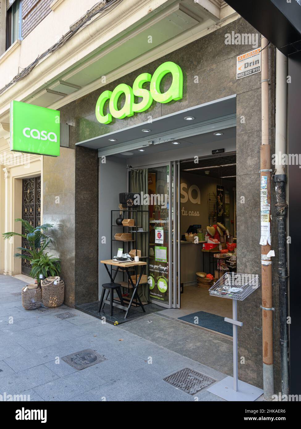 VALENCIA, ESPAGNE - 02 FÉVRIER 2022 : Casa est une marque belge de magasins de meubles et de décoration Banque D'Images