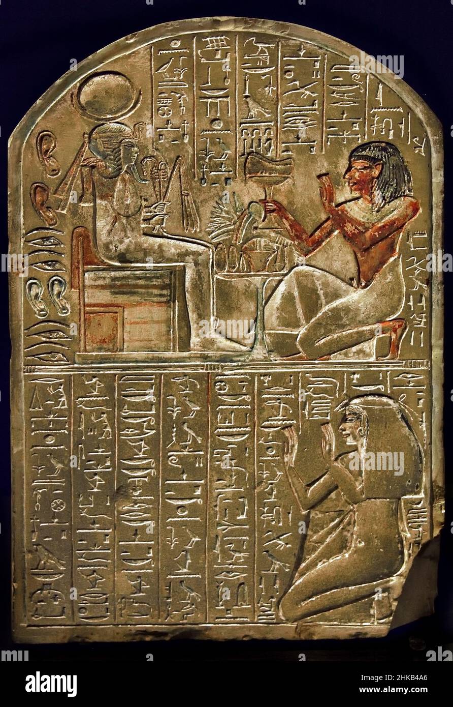 Stela dédiée au dieu Khonsu par le dessinateur Pay, Pierre / calcaire, peinture, 43 x 28 x 3,5 cm, Nouveau Royaume, dix-neuvième, 19th, dynastie, 1292–1190 av. J.-C., Deir el-Medina, Égypte (Museo Egizio di Torino Italie) Banque D'Images