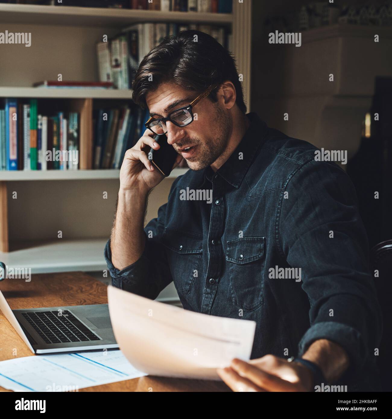 Je suis tout ouïe Banque de photographies et d’images à haute résolution Alamy