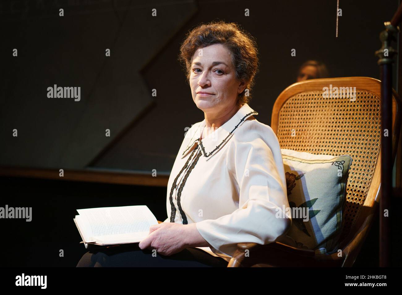 Madrid, Espagne.03rd févr. 2022.L'actrice Cristina Marcos pose lors de la présentation de la pièce 'Lorca, Vicenta' au théâtre Fernan Gomez à Madrid.(Photo par Atilano Garcia/SOPA Images/Sipa USA) crédit: SIPA USA/Alay Live News Banque D'Images
