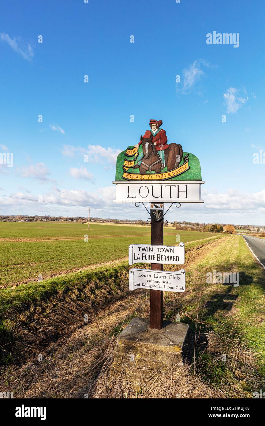 Louth dans Lincolnshire, Royaume-Uni., Louth Welcome Sign Welcom Signs, jumelé avec le signe, Louth UK, Royaume-Uni, Angleterre,Lincolnshire, Louth Lincolnshire, panneau,bienvenue, Banque D'Images
