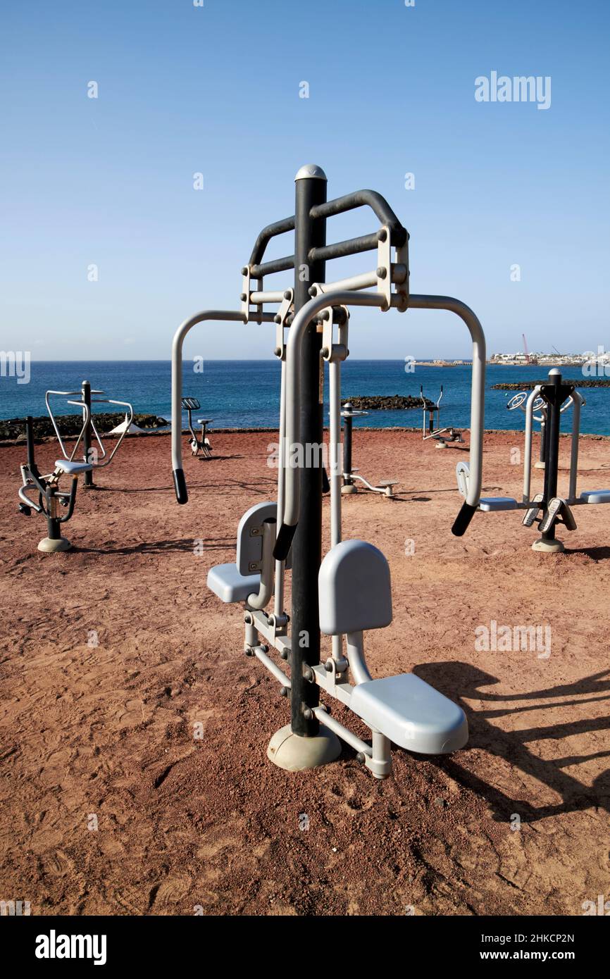 Salle de sport en plein air accès public équipement de fitness playa blanca Lanzarote Iles Canaries Espagne Banque D'Images