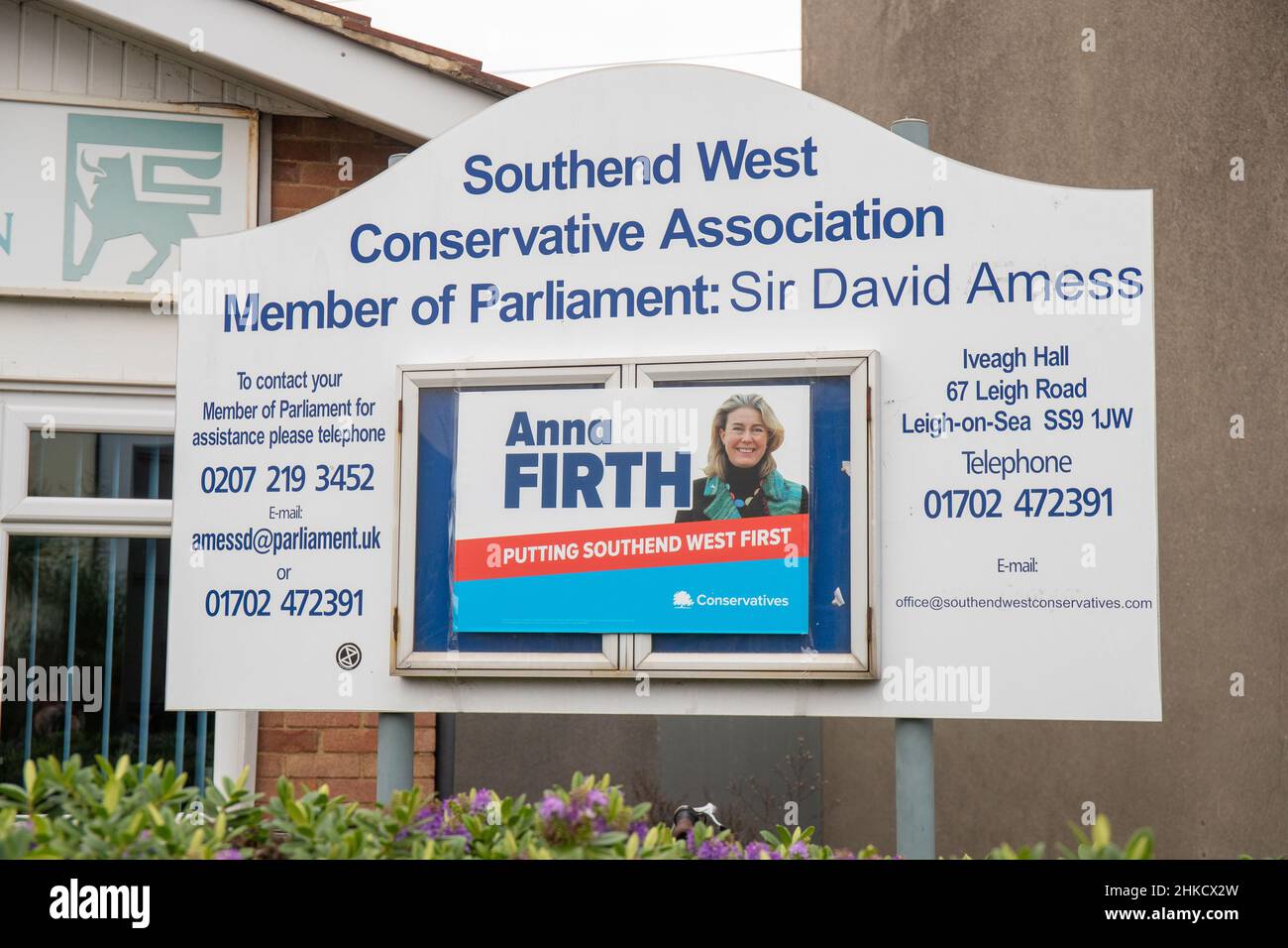 LEIGH-ON-SEA, 3 FÉVRIER 2O22, les habitants de Southend West arrivent à voter à un bureau de vote à l'élection partielle locale pour remplacer le député assassiné Sir David Amess le jeudi 3rd février 2022.(Crédit : Lucy North | MI News) crédit : MI News & Sport /Alay Live News Banque D'Images