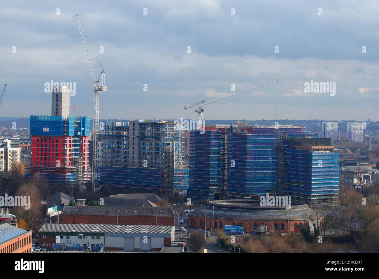 Les appartements de la jonction en construction par Galiford tentent sur l'ancien site du pont Monk dans le centre-ville de Leeds. Banque D'Images
