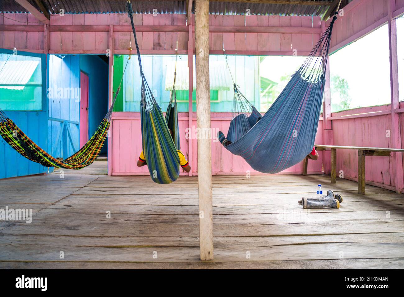 nap dans le hamac, à la réserve de Sacambu, Amazone, Pérou Photo Stock -  Alamy