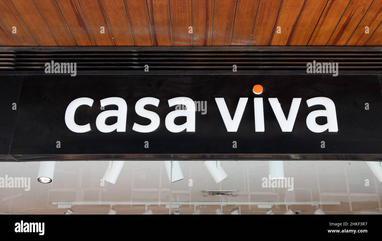 VALENCIA, ESPAGNE - 02 FÉVRIER 2022: Casa Viva est une marque espagnole de meubles et de magasins de décoration Banque D'Images