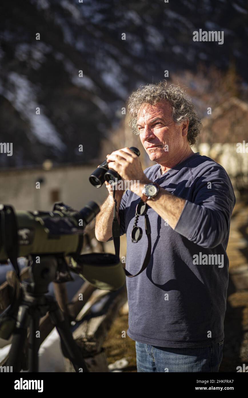 France, Hautes Alpes, Parc naturel régional du Queyras, Abries, hameau de Roux, Fabrice Wursteisen, technicien de parc,responsable de la mission du loup Banque D'Images