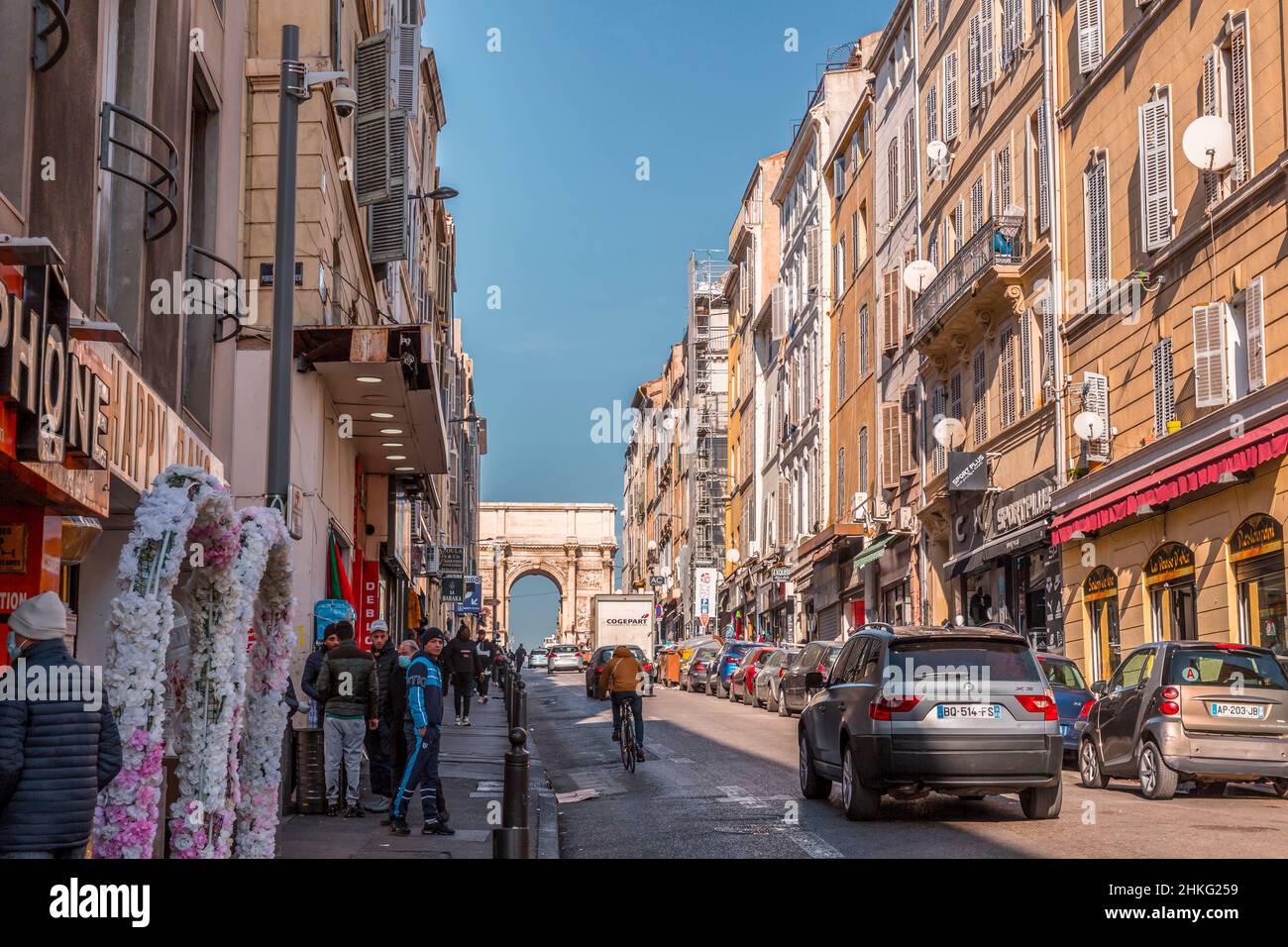 Marseille, France - 28 janvier 2022 : arche triomphale, porte d'Aix à la place Jules Guesde dans la ville de Marseille, département des Bouches du Rhône, Banque D'Images