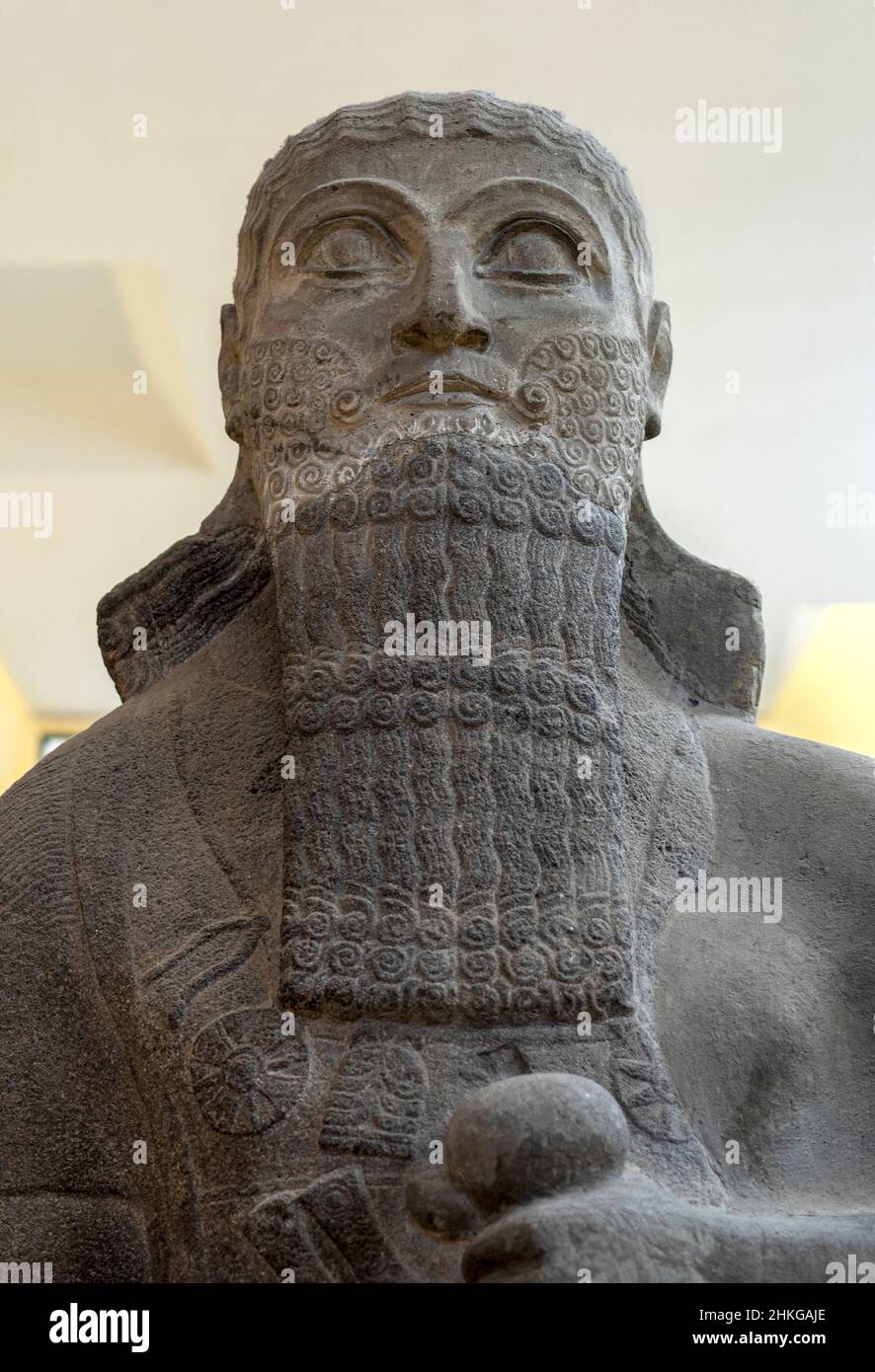 Statue du roi assyrien Shalmaneser III (858-824 B.C).Musée archéologique d'Istanbul. Banque D'Images