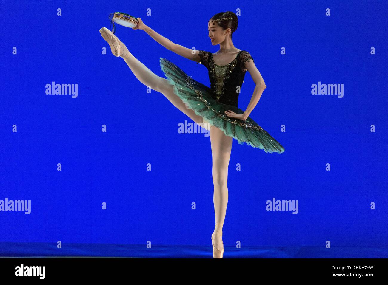 Montreux, Suisse.04 févr. 2022.Sumi Lee de la Corée du Sud de Sunhwa Arts  High School se produit lors des finales du concours Prix de Lausanne 2022  (photo par Eric Dubost/Pacific Press) crédit: