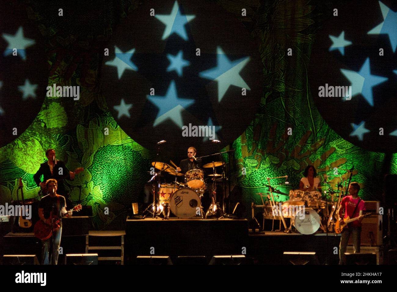 Ringo Starr est rejointe par Rod argent, Sheila E., Richard Marx, Billy Squier, Hamish Stuart et Edgar Winter pour la tournée All Starr 2006, à New York Banque D'Images