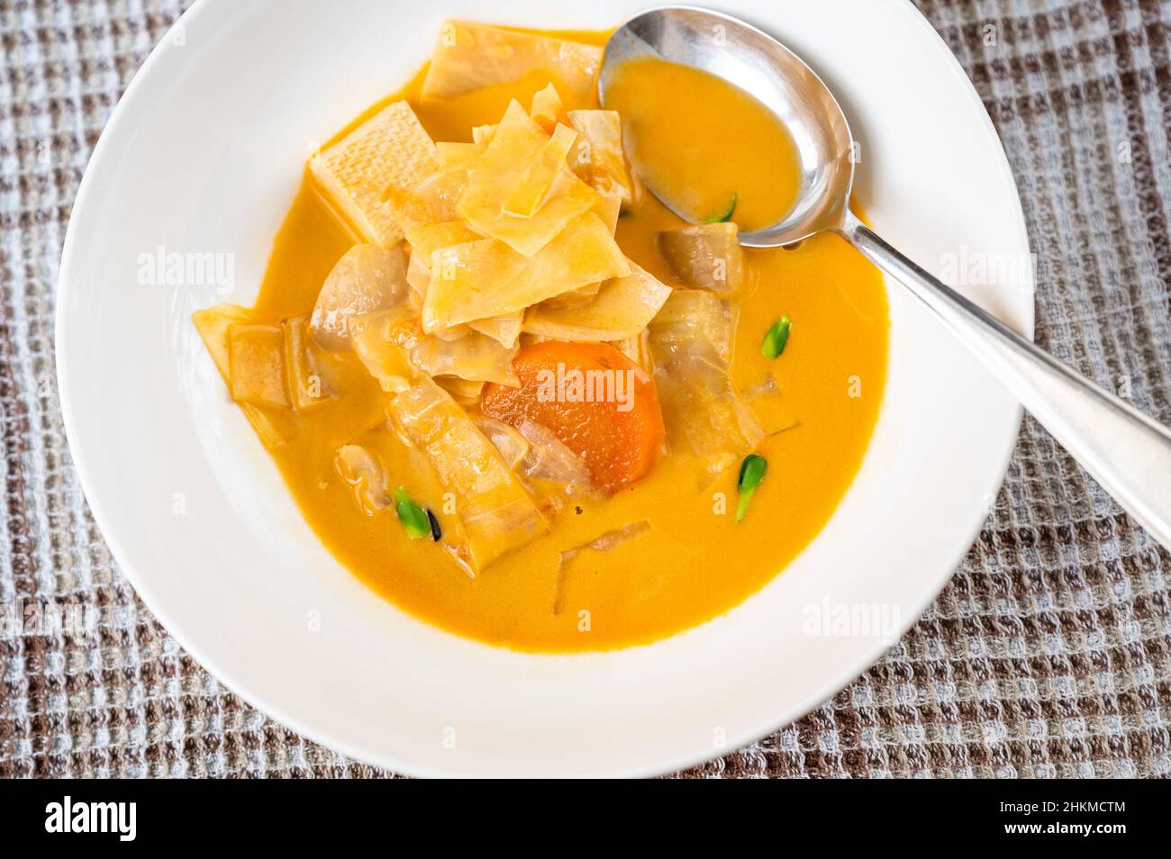 Soupe au lait de coco Banque de photographies et d’images à haute