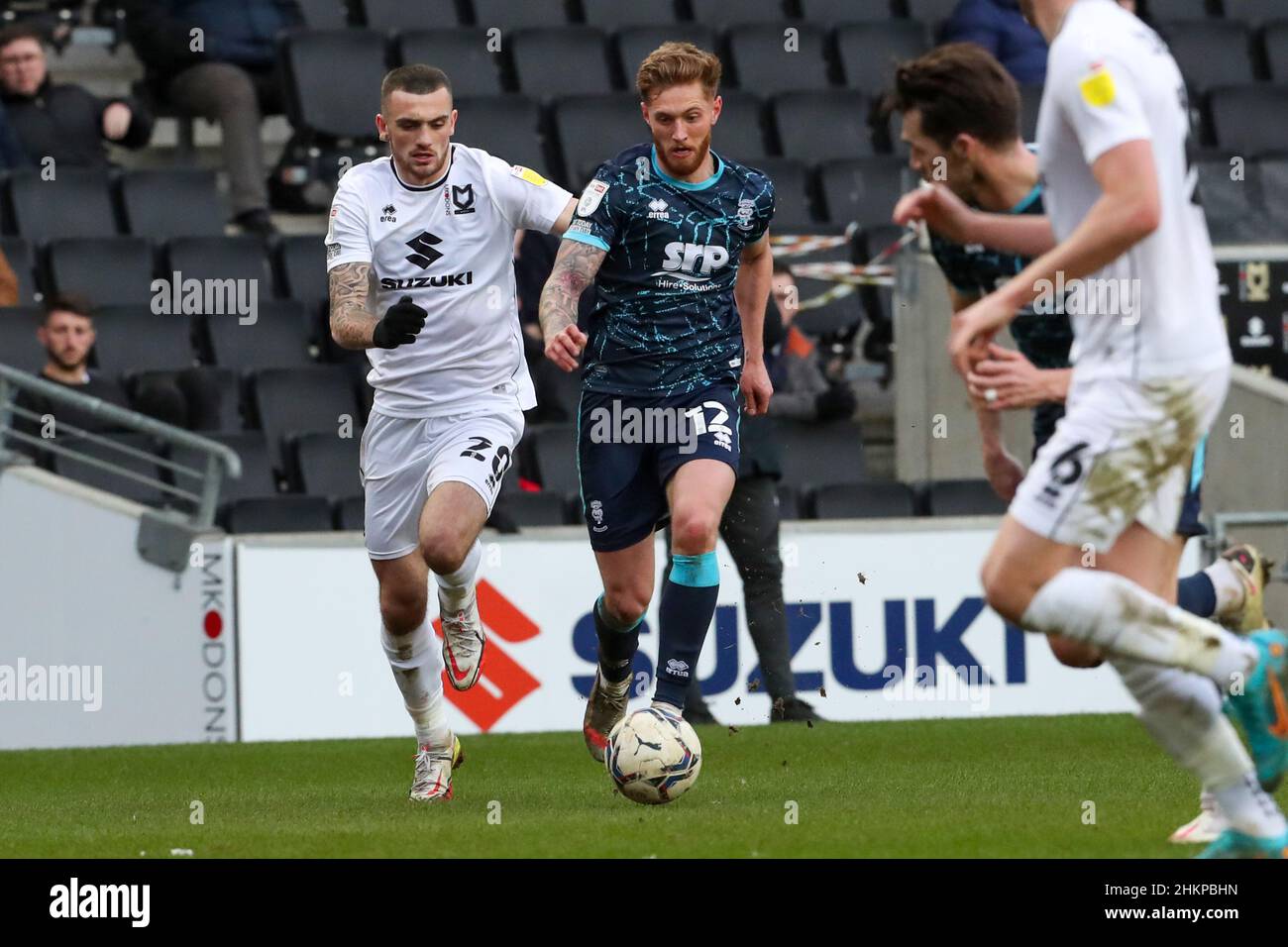 MILTON KEYNES, ROYAUME-UNI.FÉV 5th Bishop Teddy de Lincoln City lors de la première moitié du match Sky Bet League 1 entre MK Dons et Lincoln City au stade MK, Milton Keynes, le samedi 5th février 2022.(Credit: John Cripps | MI News) Credit: MI News & Sport /Alay Live News Banque D'Images