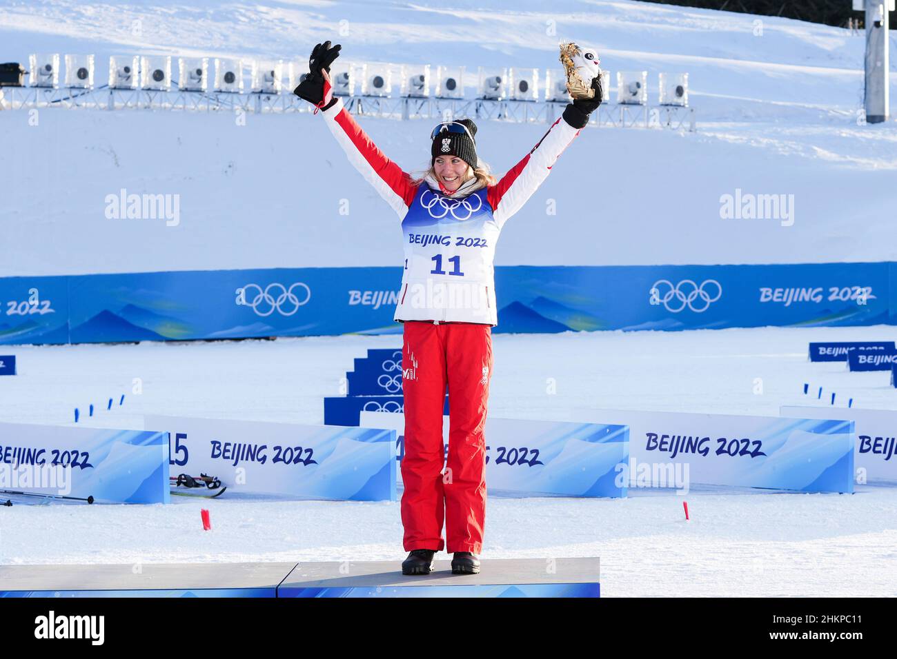 Podium, Teresa Stadlober (AUT) Médaille de bronze lors des Jeux Olympiques d'hiver Beijing 2022, ski de fond, femmes 7,5km + 7,5km Skiathlon le 5 février 2022 au Parc de neige de Genting à Zhangjiakou, province de Hebei en Chine - photo: Osports/DPPI/LiveMedia Banque D'Images