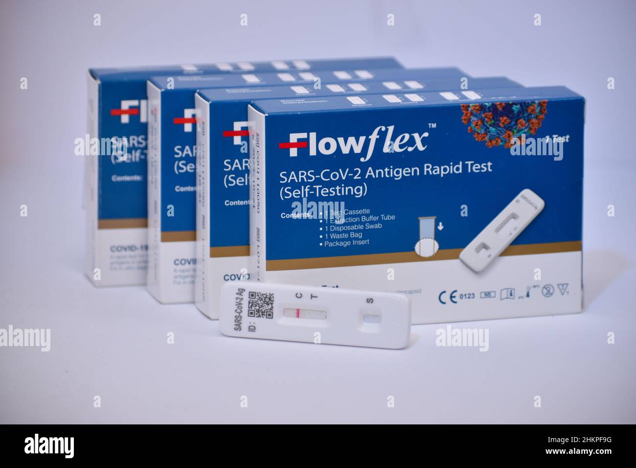 Kit de test d'antigène Flowflex à domicile Banque D'Images