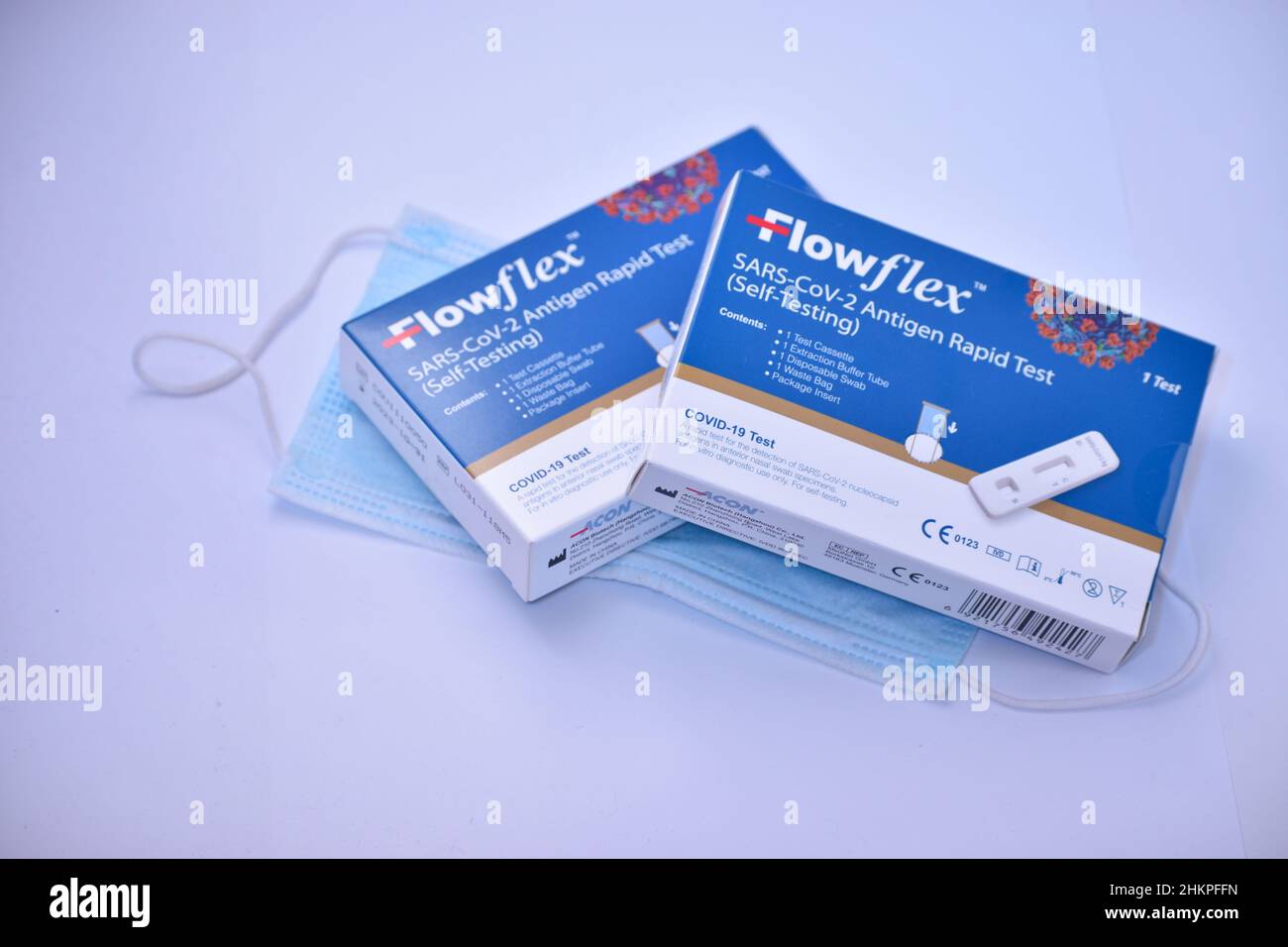 Kit de test d'antigène Flowflex à domicile Banque D'Images