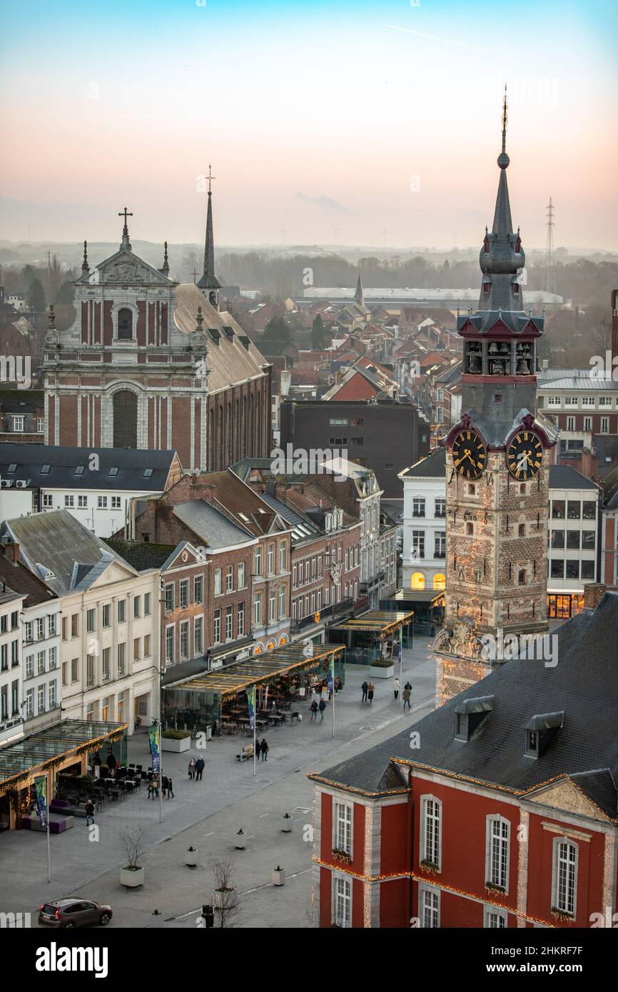 La Grote Markt de Sint-Truiden.Ville et municipalité de la province belge de Limbourg. Banque D'Images