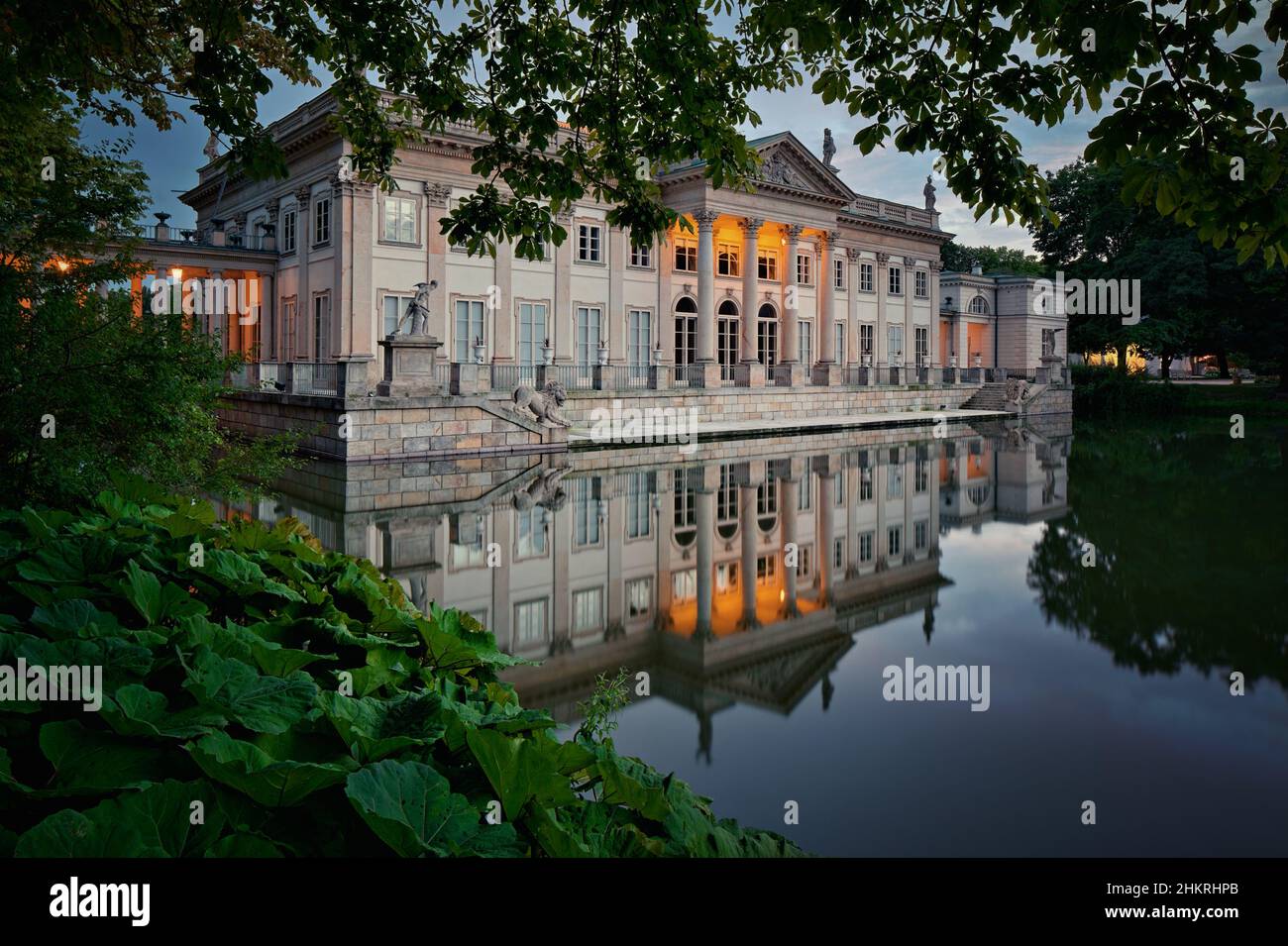 Varsovie, Lazienki Klolewskie, la façade nord du palais sur l'île Banque D'Images