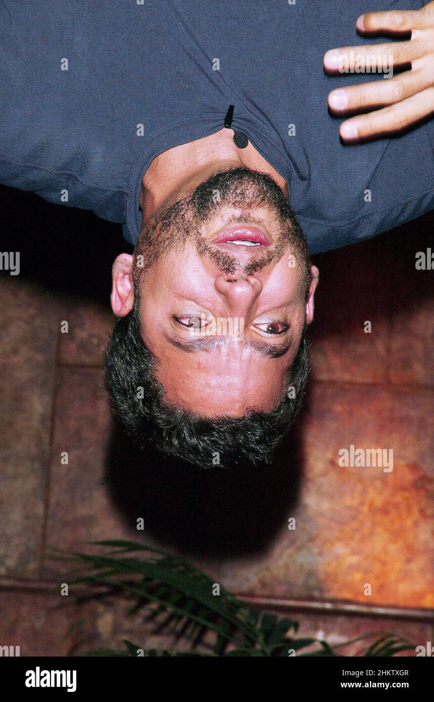18 septembre 2008, New York City, New York, Etats-Unis: Magicien David Blaine lors de la conférence de presse 'David Blaine:Dive of Death', annonçant le défi d'endurance de pendre à l'envers pendant 60 heures dans l'atrium de la Trump Tower sur 5th Avenue à New York.(Image de crédit : © Walter Weissman/ZUMA Press Wire) Banque D'Images