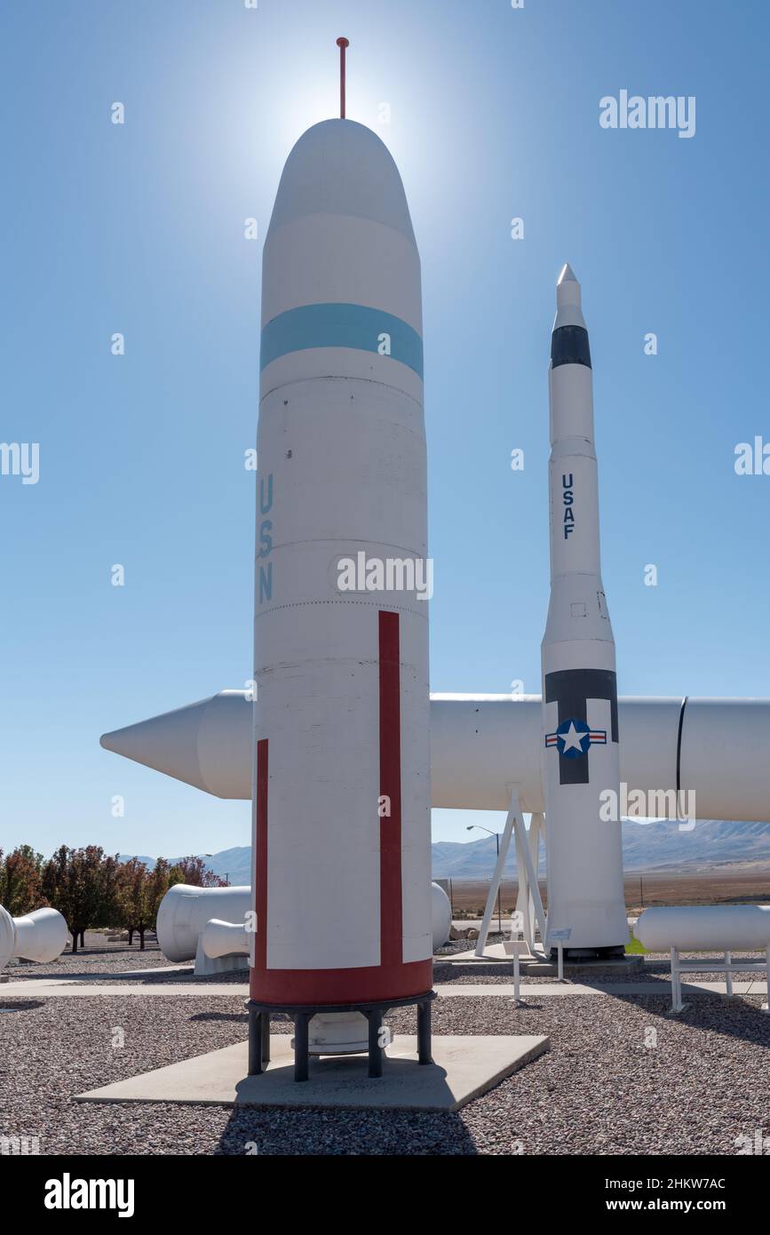 Des roquettes exposées au Northrop Grumman Rocket Garden, Corrine, Utah. Banque D'Images