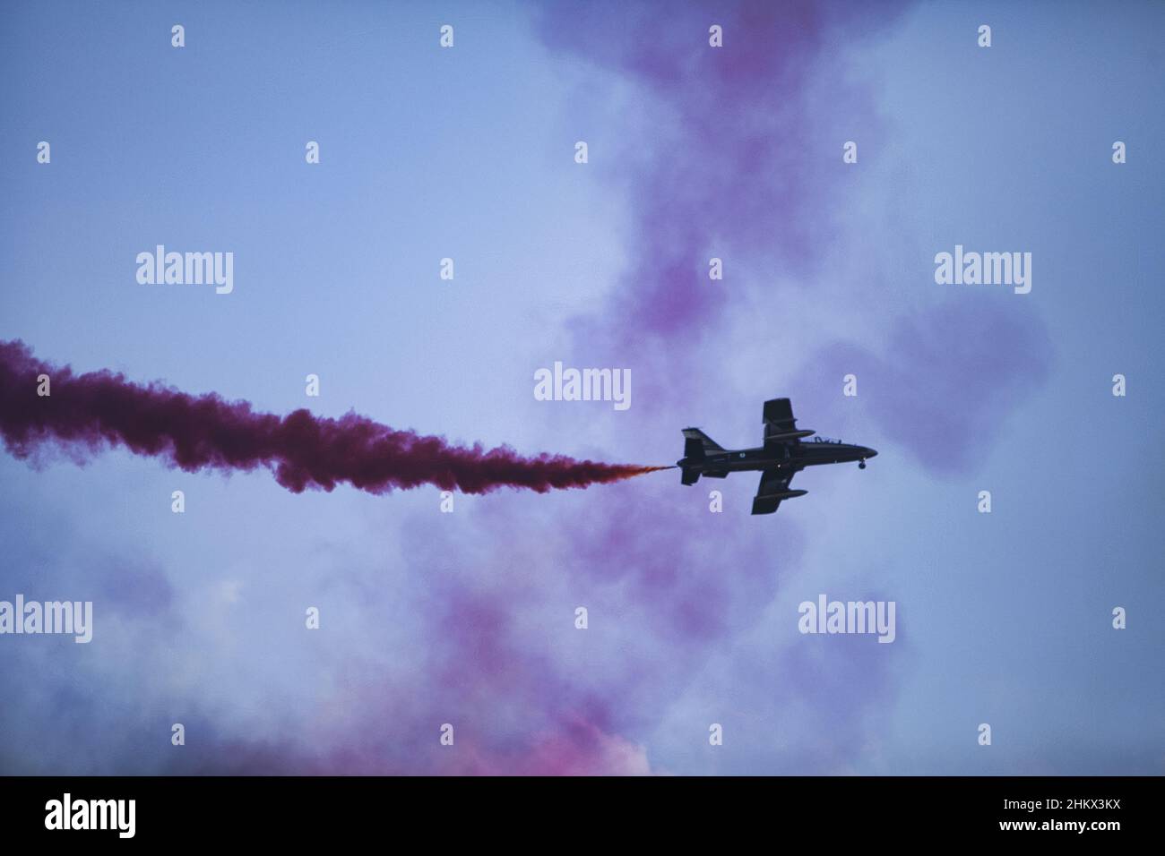 Plan des avions de guerre volant symétrique dans l'air pendant les Royal Belgian Air Force Days 2014 Banque D'Images